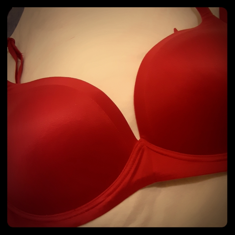 Victoria's Secret Body by Victoria No-Wire Bra